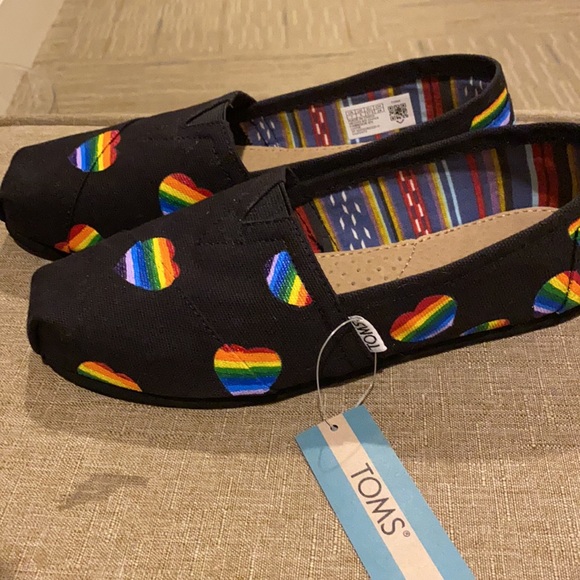 Hand painted women’s toms size 7 - Picture 2 of 5
